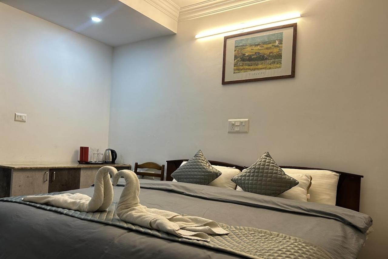 Yahweh Suites Bangalore Eksteriør bilde